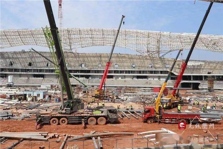 截至目前,3萬座體育場及附屬設施建設已完成工程量的72%,  預計今年9